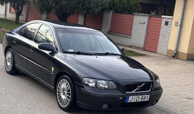 Volvo S60 2.4 D [D5] Megb�zhat� aut�. napi hasz...